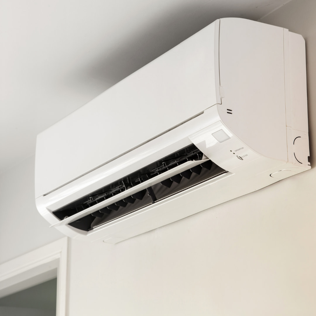 Climatiseur accroché au mur